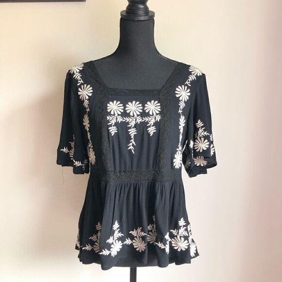 Embroidered Black Blouse - Picture 2 of 12